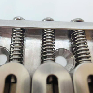 Pont de <span class=keywords><strong>guitare</strong></span> électrique à 6 cordes en acier inoxydable pour le réglage des cordes, pont fixe en forme de U, ensemble de pont de <span class=keywords><strong>guitare</strong></span> - Product Image 6