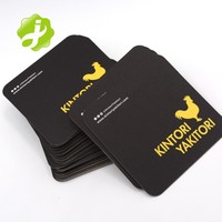 Sous-verres carrés dorés en PC de 95 mm personnalisables et écologiques, tampons absorbants durables de 10 cm pour la table à domicile