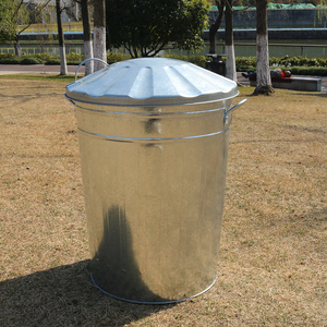 ถังขยะสวนกลางแจ้งขนาดใหญ่พิเศษ 90 ลิตร ผลิตจากเหล็กชุบสังกะสี คุณภาพสูง ดีไซน์ทนทาน สำหรับเก็บขยะในสวน - Product Image 6