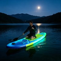 Planche de SUP gonflable écologique Premium Drop Stitch avec lumières LED RGB, aileron unique, prête pour le surf sur les lacs et l'utilisation nocturne