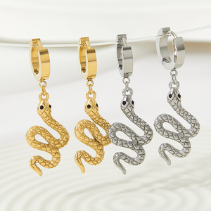 <span class=keywords><strong>Pendientes</strong></span> <span class=keywords><strong>de</strong></span> aro <span class=keywords><strong>de</strong></span> escalada mate para mujer, aretes <span class=keywords><strong>de</strong></span> serpiente decolorados, <span class=keywords><strong>de</strong></span> acero inoxidable, chapado en <span class=keywords><strong>oro</strong></span> <span class=keywords><strong>de</strong></span> 14k, <span class=keywords><strong>de</strong></span> alta calidad - Product Image 3