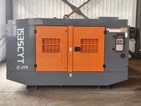 Compresseur d'air portable diesel robuste 700 CFM 15 bars 205 CV à vis mobile refroidi par air 4 roues pour forage DTH et exploitation minière