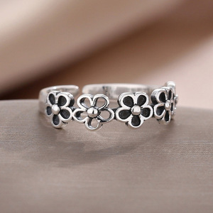 Anello Aperto Vintage a Cinque Fiori per Donne, Gioiello da Dito Floreale - Product Image 2