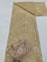 Tissu en tulle vert sauge brodé de fleurs et de vigne, avec dentelle en maille à paillettes argentées, idéal pour robe de mariée de jardin, de demoiselle d'honneur, de soirée ou de bal de promo