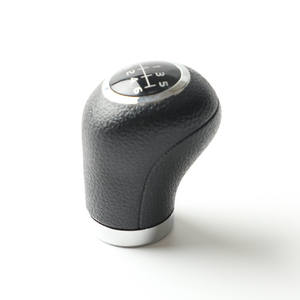 Pommeau de levier de vitesse en cuir noir ergonomique pour Mercedes Benz W639 - Product Image 1