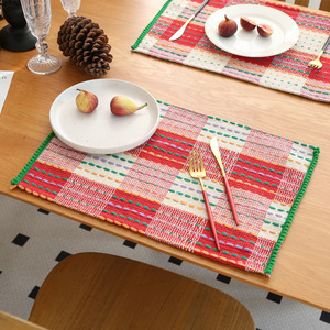 INS Koreanisches Weihnachts-Klassiker-Design Rechteckige Isoliermatte Stoff Restaurant Ferienhaus Verdickte Hitzebeständige Tischunterlage Party - Product Image 2