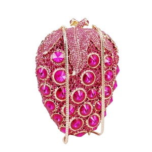 <span class=keywords><strong>Borsa</strong></span> da Sera a Forma di Uva con Diamanti e Cristalli per Donne, Pochette Rigida per Feste, Matrimoni e Serate Eleganti, Colore <span class=keywords><strong>Fucsia</strong></span> - Product Image 1