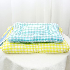 Baron Pets Checkered Carry On Mat For Dogs Indoor Use Polyester Pet <b>Cushion</b> Seat <b>Pad</b> 40x30cm - Product Image 2