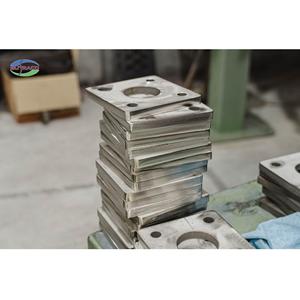 Composant de plaque d'acier du Vietnam diverses applications plaque de base haute durabilité feuilles d'acier inoxydable de qualité - Product Image 1