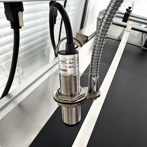 Imprimante jet <span class=keywords><strong>d</strong></span>'encre haute vitesse pour le codage par lots des bouteilles, des boîtes de <span class=keywords><strong>shampoing</strong></span> et de savon dans l'industrie des boissons - Product Image 3