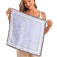 Foulard en soie de mûrier carré, design personnalisé, bords roulés à la main, impression numérique sur mesure, vente en gros directe usine