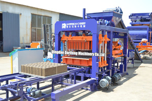 Máquinas para fabricar <span class=keywords><strong>bloques</strong></span> <span class=keywords><strong>de</strong></span> hormigón <span class=keywords><strong>grandes</strong></span> Nairobi Kenia Máquina <span class=keywords><strong>de</strong></span> ladrillos entrelazados en precios <span class=keywords><strong>de</strong></span> Somalia - Product Image 6