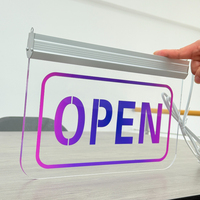 Enseigne d'ouverture de magasin Daco logo - une enseigne LED rétroéclairée pour les magasins et la vente au détail, utilisée pour les petits pubs, les salons et les boulangeries