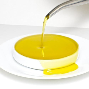 Olio di Pinoli Acido Pinolenoico 13237-97-3 Grado Alimentare Fornitura all'Ingrosso per Siero Viso Anti-Età Crema OEM Integratori per la Salute - Product Image 3