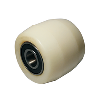 Roues de transpalette manuel en nylon blanc 70 mm * 60 mm en polyuréthane rouge 2,75 * 2,35 pouces pour pièces de rechange de transpalette