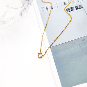 European And American Style Minimalist 18k Gold Clavicle Chain Stainless Steel Round Zircon Necklace For Women Gift - Product Image 4