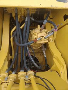 Komatsu-Excavadora sobre orugas usada en Japón 2017-2024 31200kg 1.4cbm, motor y bomba a la venta - Product Image 5