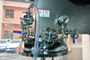 Máquina cosmética mezcladora homogeneizadora emulsionante al vacío para crema, pasta de loción, fabricación de línea de producción, mezcla al vacío - Product Image 3