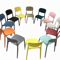 Chaise de salle à manger moderne en plastique avec dossier ergonomique pour hôtel, restaurant, café, cuisine, salle à manger