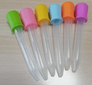<span class=keywords><strong>Contenitori</strong></span> <span class=keywords><strong>per</strong></span> Cosmetici <span class=keywords><strong>in</strong></span> <span class=keywords><strong>Plastica</strong></span> Colorata da 5ml <span class=keywords><strong>per</strong></span> Bambini/Niños, Pipette <span class=keywords><strong>per</strong></span> Liquidi Alimentari, Prezzo di Fabbrica all'Ingrosso - Product Image 5