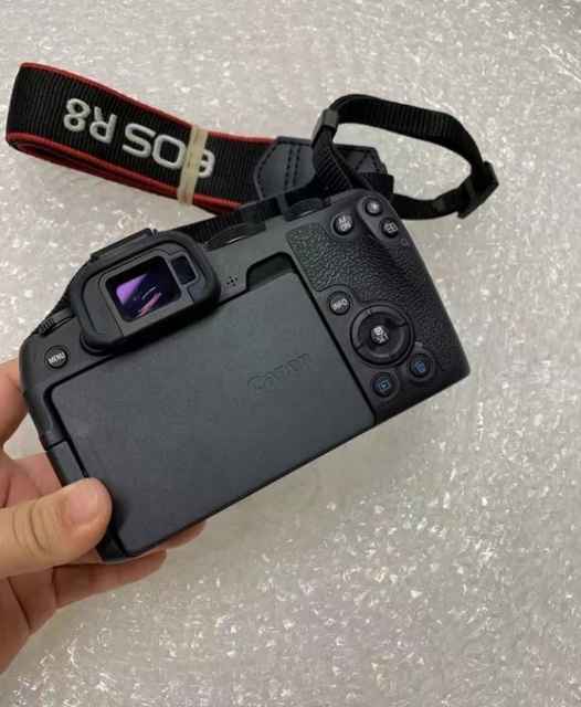 95% New R8 Professional Mirrorless Camera Full Frame CMOS Sensor SD Card 1080p HD Video Used Camera
