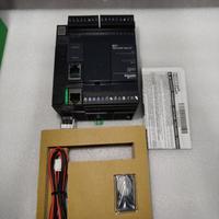 Controlador Lógico PLC Compacto TM221CE24R M221 24VDC para Máquinas Pequeñas, Control Industrial OEM, Controlador Lógico Programable, Nuevo