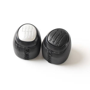 Pomo de palanca de cambios de cuero negro y plateado de 5 y 6 velocidades para Saab 93 9-3 SS 2003 2012, cubierta ergonómica para palanca de cambios - Product Image 2