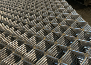 Nhà Máy Tùy Chỉnh Helipad Điện An Toàn Net Nhôm Dây Lưới Mang 400Kg Tải Và Chống Ăn Mòn Nhôm Chế Biến - Product Image 2