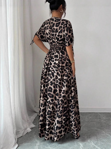 Nouvelle <span class=keywords><strong>robe</strong></span> longue vintage à imprimé léopard en satin, col en V, taille élastique et fonction antistatique - Product Image 5