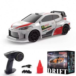 Voiture télécommandée pour enfants, jouet de transformation de véhicule, robot bleu, rouge, jaune, orange, luxe personnalisé, 1/28 - Product Image 4