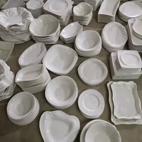 Vaisselle d'Hôtel Économique Vente Directe Meuble de Cuisine Assiettes et Services en Céramique Porcelaine Blanc Pur pour Restaurant