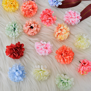 Flower Delight - Flores de Crisantemo Artificiales de Seda, Colores Mezclados, Decoración para Bodas, Accesorios para el Cabello, Accesorios Florales - Product Image 1