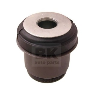 Buje de brazo de control MK335060, buje de suspensión de goma para sistema de dirección MacPherson del eje trasero - Product Image 1