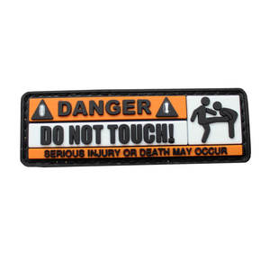 Badge décoratif en sequins à boucle auto-agrippante en caoutchouc écologique, autocollant PVC « Attention, Danger - Ne pas toucher, conséquences graves » - Product Image 6