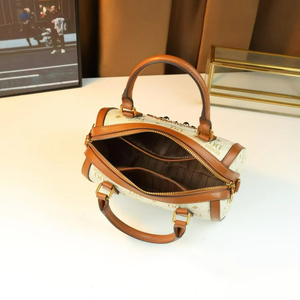 กระเป๋าถือแฟชั่นสไตล์เรโทรลายพิมพ์ตัวอักษรรูปนกฮูกประดับหมุดสำหรับผู้หญิง - Product Image 4