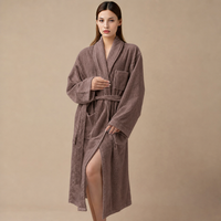 Peignoir en tissu éponge de coton avec col châle marron, très absorbant, en peluche, pour hôtel et maison, style enveloppant, service ODM