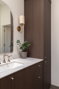 Meuble-lavabo sur mesure Vermonhouzz avec lavabo intégré et construction en bois <span class=keywords><strong>de</strong></span> qualité supérieure pour <span class=keywords><strong>salle</strong></span> <span class=keywords><strong>de</strong></span> <span class=keywords><strong>bain</strong></span> d'appartement <span class=keywords><strong>de</strong></span> luxe - Product Image 2