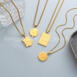 Collar con Colgante de Acero Inoxidable Chapado en Oro de 18k con Mapa de Mano de Animal Personalizado para Niños, Grabado Personalizado, Moda Moderna - Product Image 6