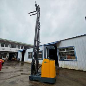 Chariot élévateur électrique Komatsu 1,5 tonne pour allées étroites, avec chargeur électronique et accessoires, garantie 2 ans - Product Image 1