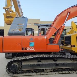 Vente Flash : Moteur et Boîte de Vitesses d'Occasion Hitachi EX200 pour Engins de Construction, Origine Japon, Puissance 200 kW, Haute Efficacité, Moteur d'Origine - Product Image 1