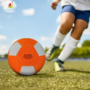 Pulei bola sepak bola PVC ukuran resmi kualitas latihan dengan Logo kustom sepak bola cetak untuk pertandingan