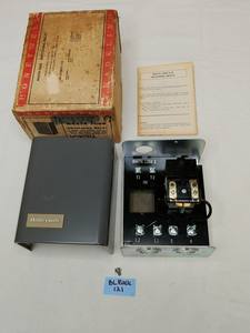 Yeni Orijinal Hazır Anahtarlama Rölesi R447a 1068 <span class=keywords><strong>2</strong></span> R447a1068 Nos Plc Programlama Kontrol Cihazı - Product Image 1