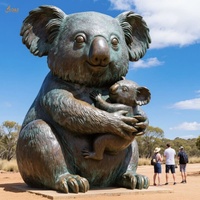 Décoration publique naturelle de rue extérieure personnalisée Grande statue d'animal en bronze moulé moderne Koalas géants et oursons Sculpture en bronze