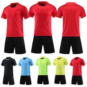 Voetbalscheidsrechter uniform set model 112 voor heren, korte mouwen, licht bordontwerp, kleuren rood/zwart/lichtblauw, merk overig - Product Image 1