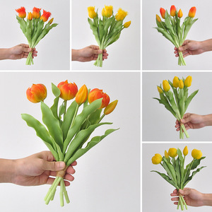 Bouquet de tulipes artificielles Yoshinobu en caoutchouc souple, 5 têtes, tige courte, décoration de mariage - Product Image 5