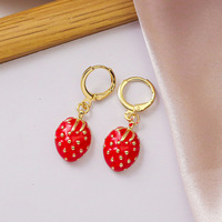 2025 bijoux cadeau en gros fruits série fraise boucles d'oreilles cuivre goutte glaçure peint fraise pendentif boucles d'oreilles pour fille
