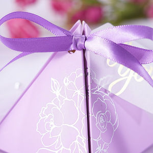 CSMD Fournisseurs Chinois Prêt à Expédier Emballage Alimentaire Vente en Gros Couleur Violet Creative Faveurs De Mariage Pyramide Boîtes pour Porte Cadeaux - Product Image 5