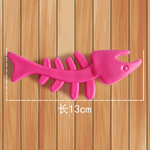 Juguete masticable en forma de hueso de pescado para perros y gatos, juguete de entrenamiento chirriante para mascotas con divertido sonido de goma para cachorros - Product Image 5