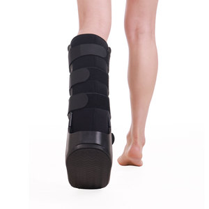 Sepatu bot berjalan udara ortopedi bernapas medis, untuk rehabilitasi fraktur pergelangan kaki terkilir