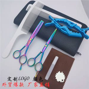 กรรไกรตัดผม Y7 ขนาด 5.5 นิ้ว ใบมีดแบน สแตนเลส คมกริบ ด้ามจับขนาดกลาง อุปกรณ์ตัดผมสำหรับร้านเสริมสวย - Product Image 4